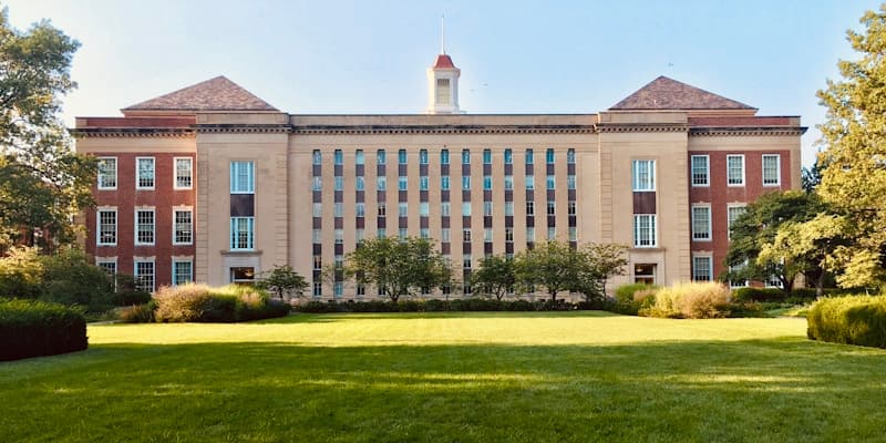 Universitet və təqaüd seçimi